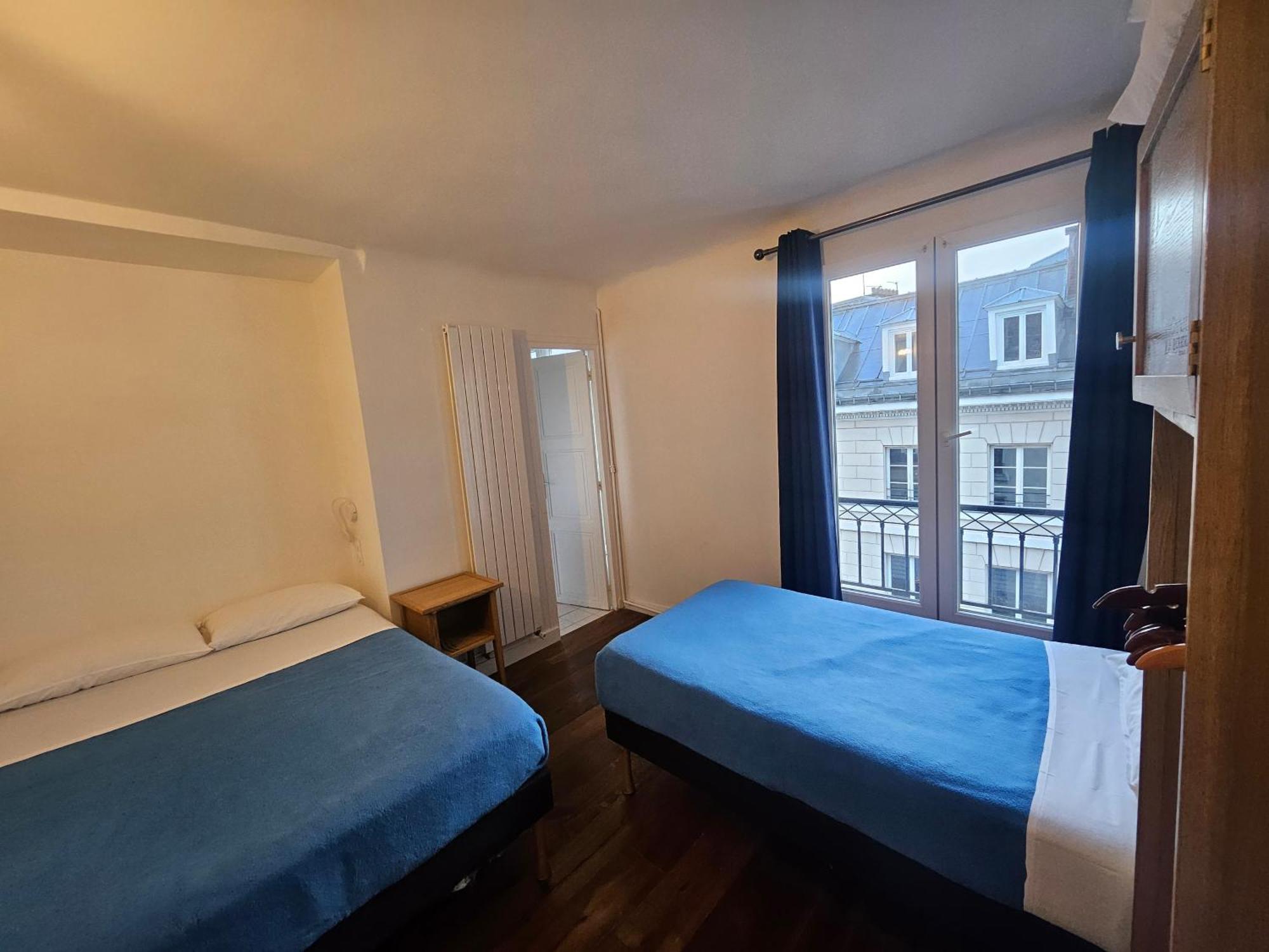 Hotel La Louisiane Paris Exterior photo