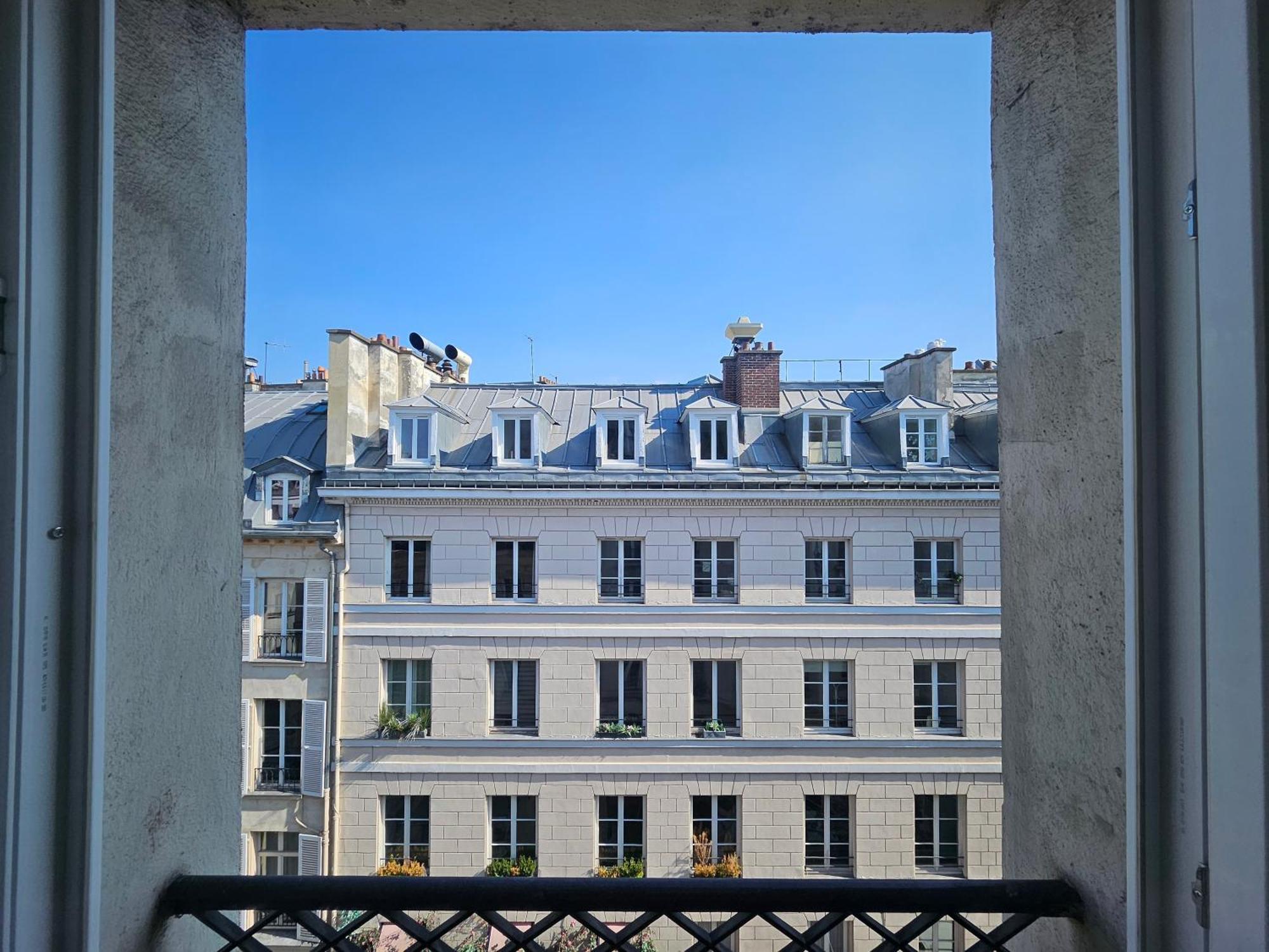 Hotel La Louisiane Paris Exterior photo